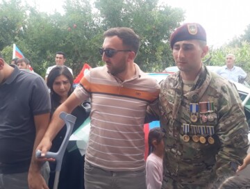 Еще один азербайджанский гази, отправленный фондом YAŞAT на лечение в Турцию, вернулся на родину (Фото) 