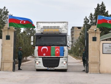 ГПС Азербайджана направила очередную партию гумпомощи в Турцию (Фото)