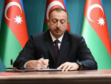 Президент Ильхам Алиев наградил группу военнослужащих-шехидов