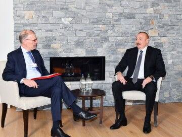 Ильхам Алиев встретился в Давосе с президентом компании Carlsberg Group (Обновлено)