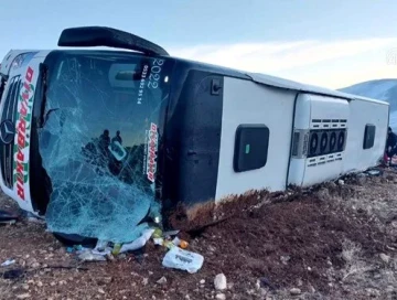В Турции автобус вылетел с трассы, погибли 8 человек