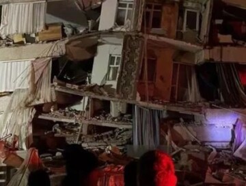 В Турции произошло сильное землетрясение (Фото-Видео)