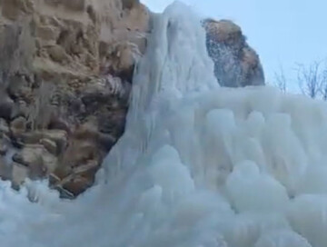 В Азербайджане из-за сильных морозов замерз водопад (Видео)