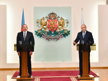 Президенты Азербайджана и Болгарии выступили с заявлениями для печати (Фото-Обновлено)