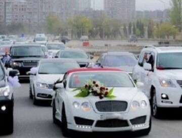 В Баку столкнулись около 10 автомобилей свадебного кортежа (Видео)
