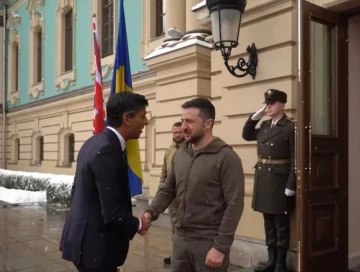 Британский премьер приехал в Киев и встретился с Зеленским (Видео)