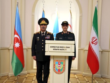 Состоялся телефонный разговор между министром обороны Азербайджана и начальником Генштаба ВС Ирана