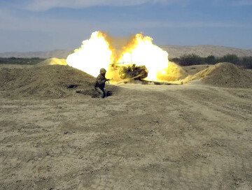 Азербайджанские ракетчики провели учения с боевыми стрельбами (Видео)