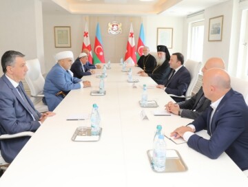 Аллахшукюр Пашазаде встретился с премьер-министром Грузии (Фото)