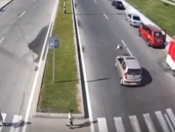 Страшное ДТП в Баку: автомобиль сбил ребенка на пешеходном переходе (Видео)